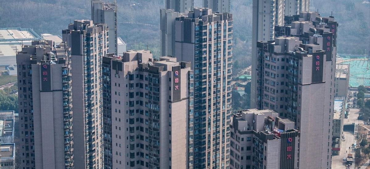 The Economist: China censura redes e controla dados para esconder piora do mercado imobiliário