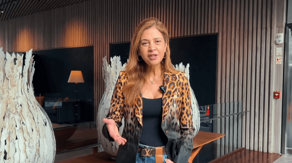 Após renovar com Abel, Leila indica sequência de reformulação no Palmeiras