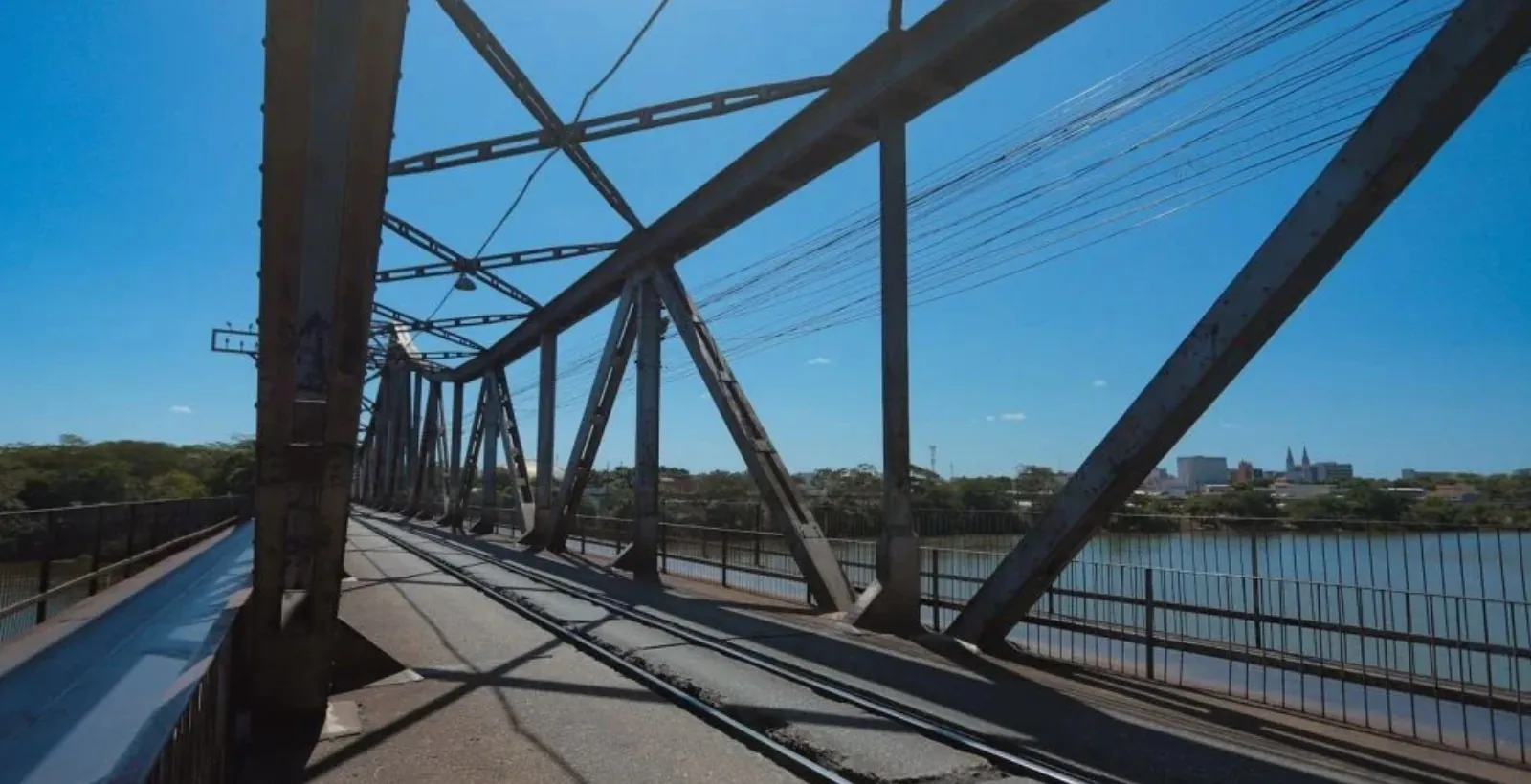 Ponte Metálica é interditada nesta quinta; veja horários | G1