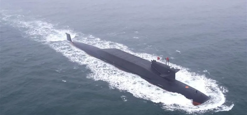 China realiza teste de disparo de míssil com submarino nuclear