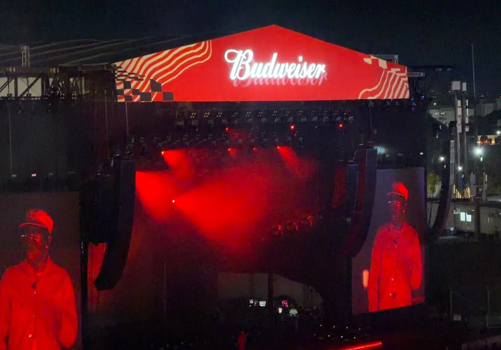 Com carisma e muita dança, Tyler, The Creator encerra o 13º Lollapalooza Brasil