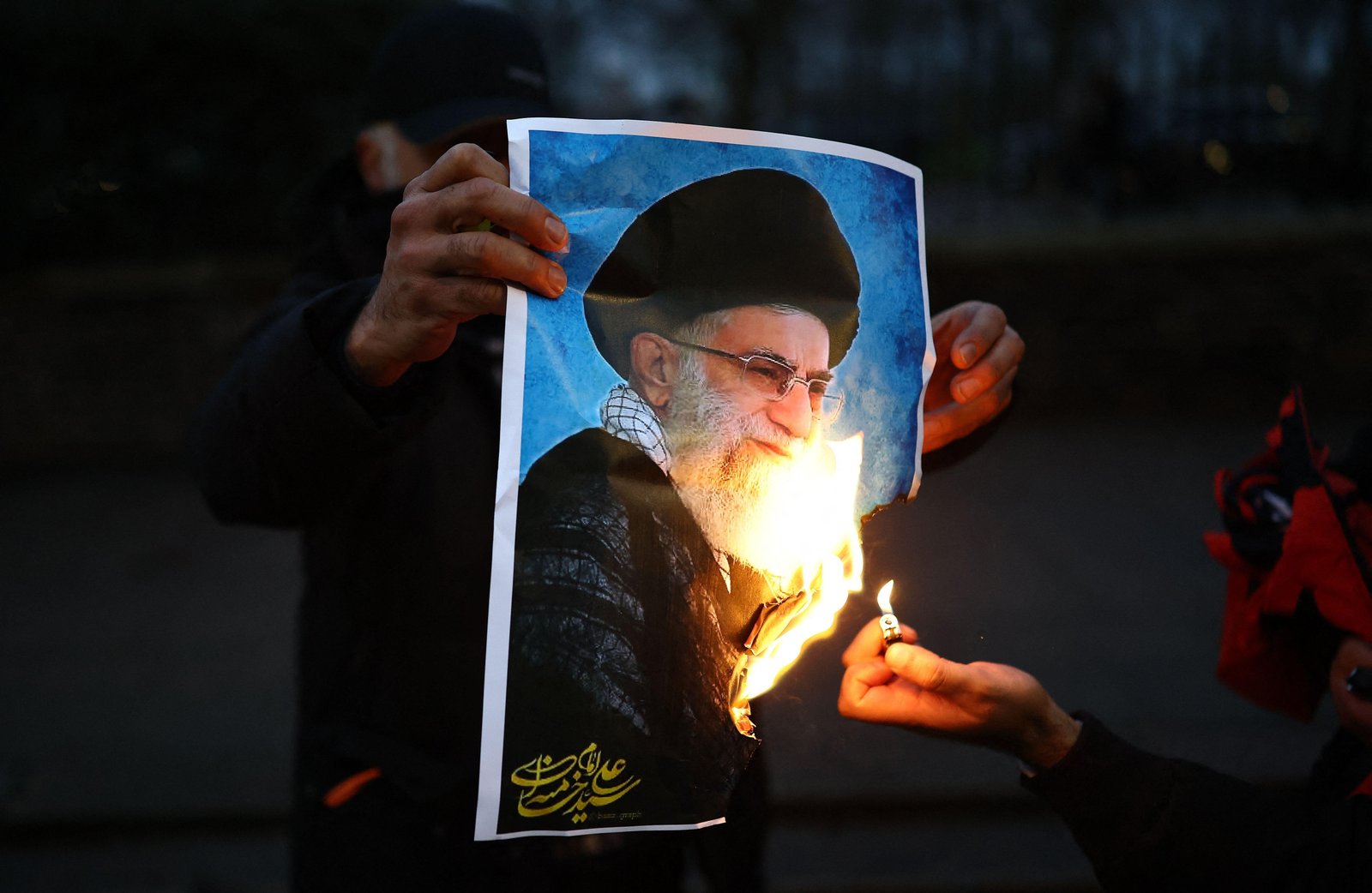 Irã diz que vai tratar manifestantes contrários ao atual regime como 'inimigos'