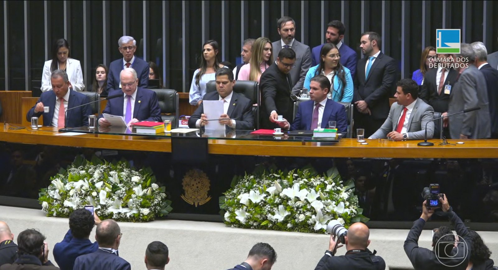 Botijão de gás gratuito: Câmara aprova MP; veja como cada deputado votou | G1