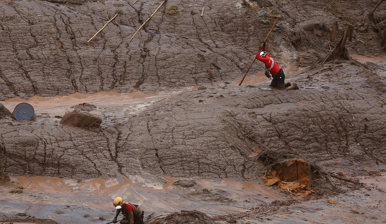 Mariana: Justiça inglesa exclui 240 mil autores de ação contra BHP | G1