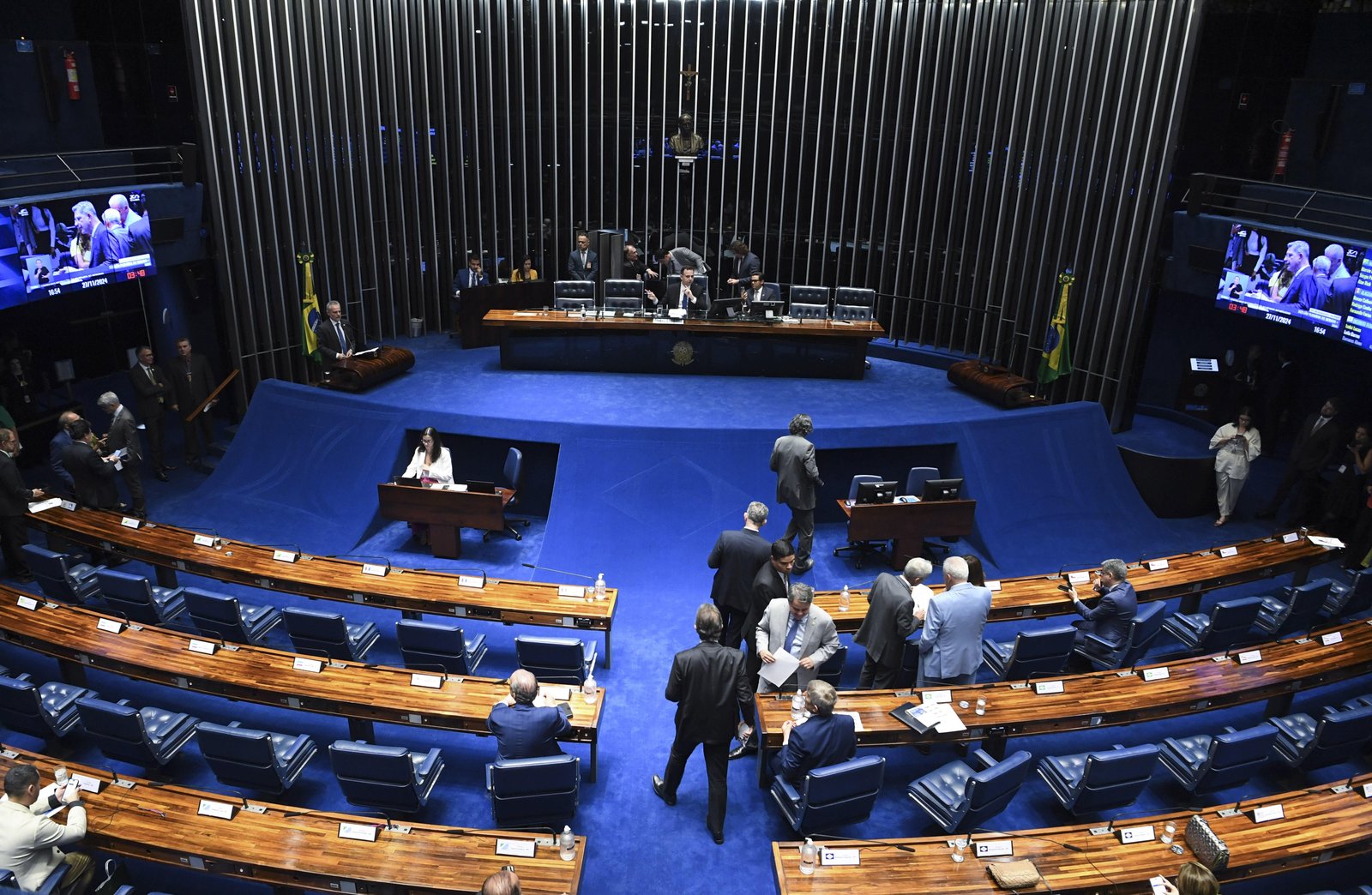 Senado aprova proposta que tipifica como crime furto e receptação de animais domésticos | G1