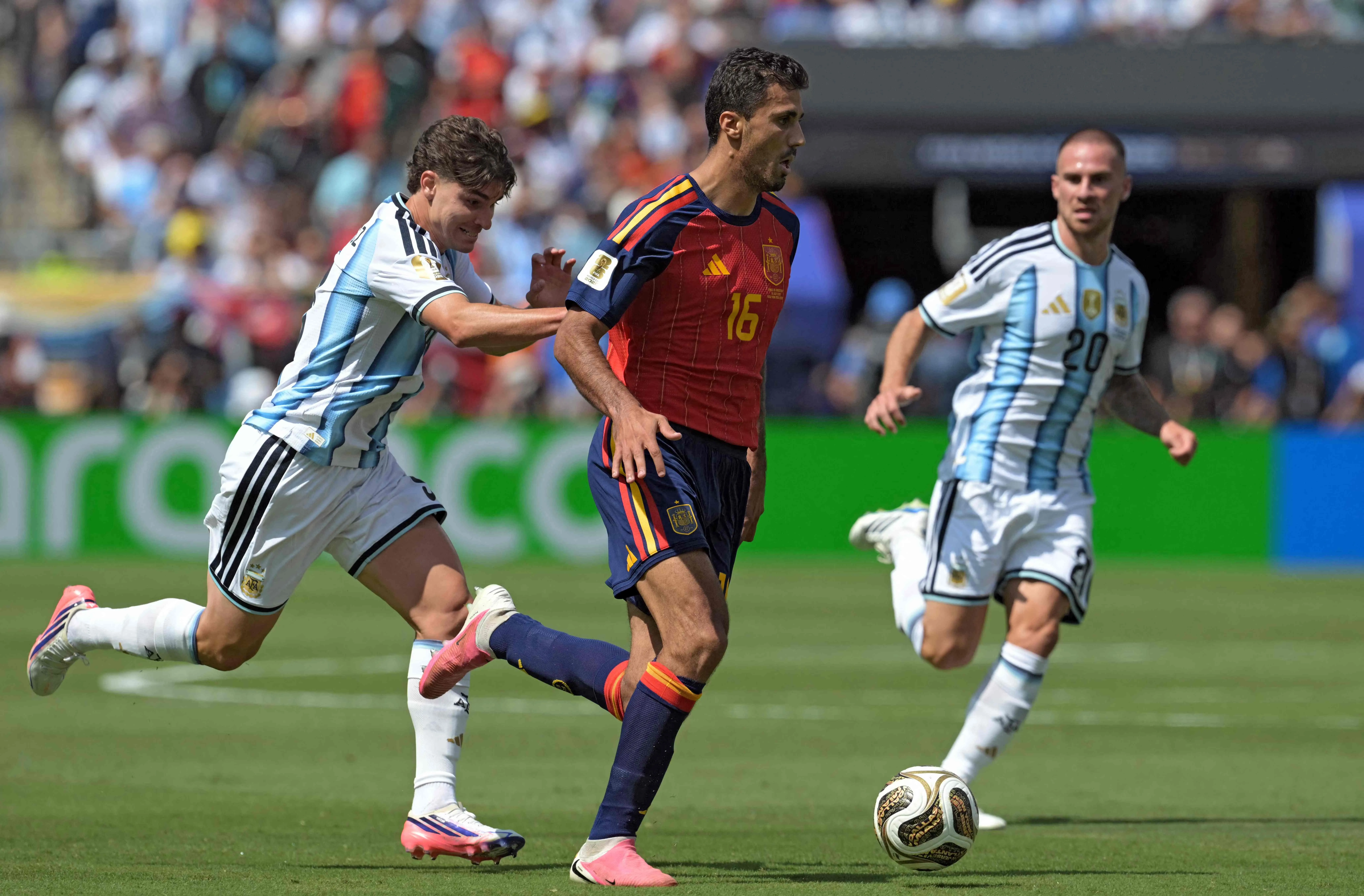 Final da Copa termina sem gols nos 90 minutos pela quarta vez na história; Espanha, Argentina ou EUA como sede sempre estiveram envolvidos