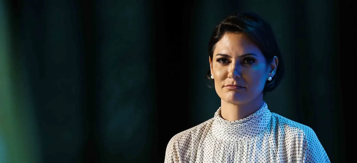 Declínio de Ibaneis alça Michelle Bolsonaro a principal articuladora da direita no DF