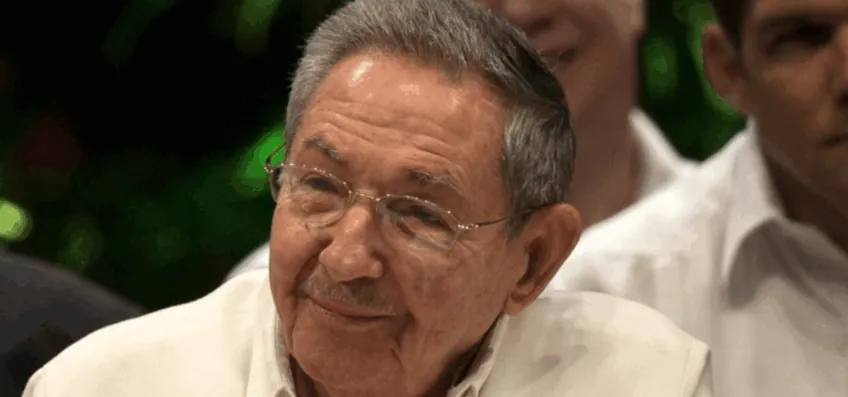 Cuba aprova abertura econômica para tentar conter crise