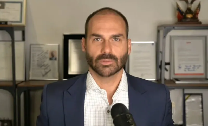 'Não é caro para os padrões de Hollywood', diz Eduardo Bolsonaro sobre investimento de Vorcaro em 'Dark Horse'