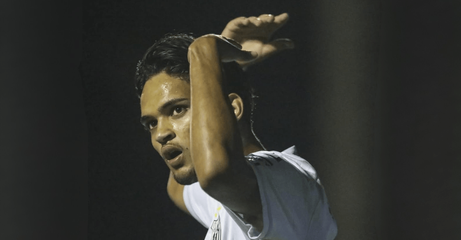 Mateus Xavier marca dois e Santos estreia com vitória na Copinha