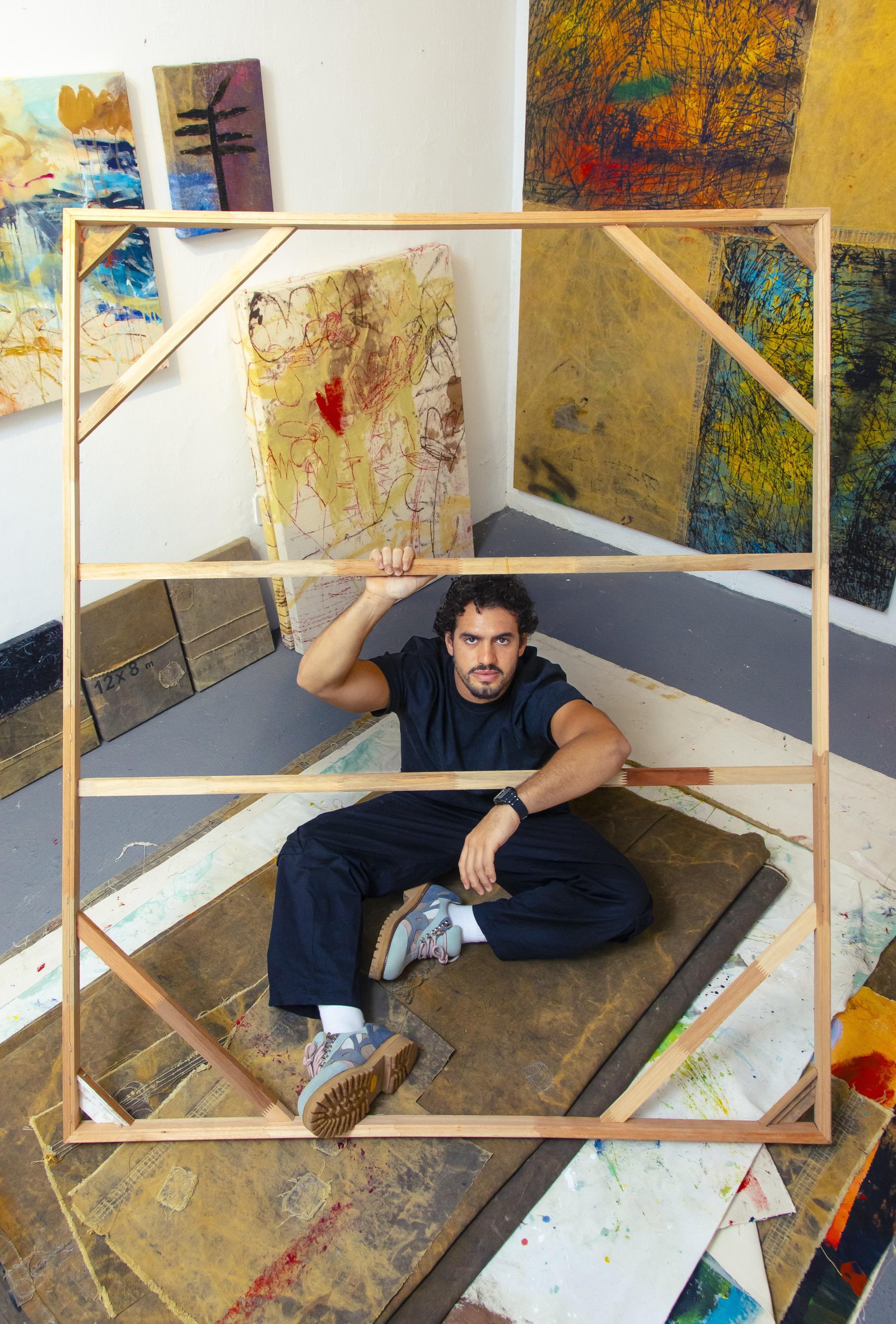 Douglas Knesse tem individual na Finlândia e participa de residência artística em Atenas