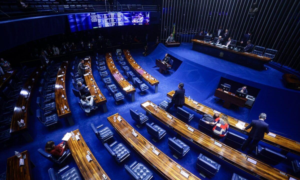 Análise: Senado se acha acima da lei ao esconder visitas do Careca do INSS e do Banco Master