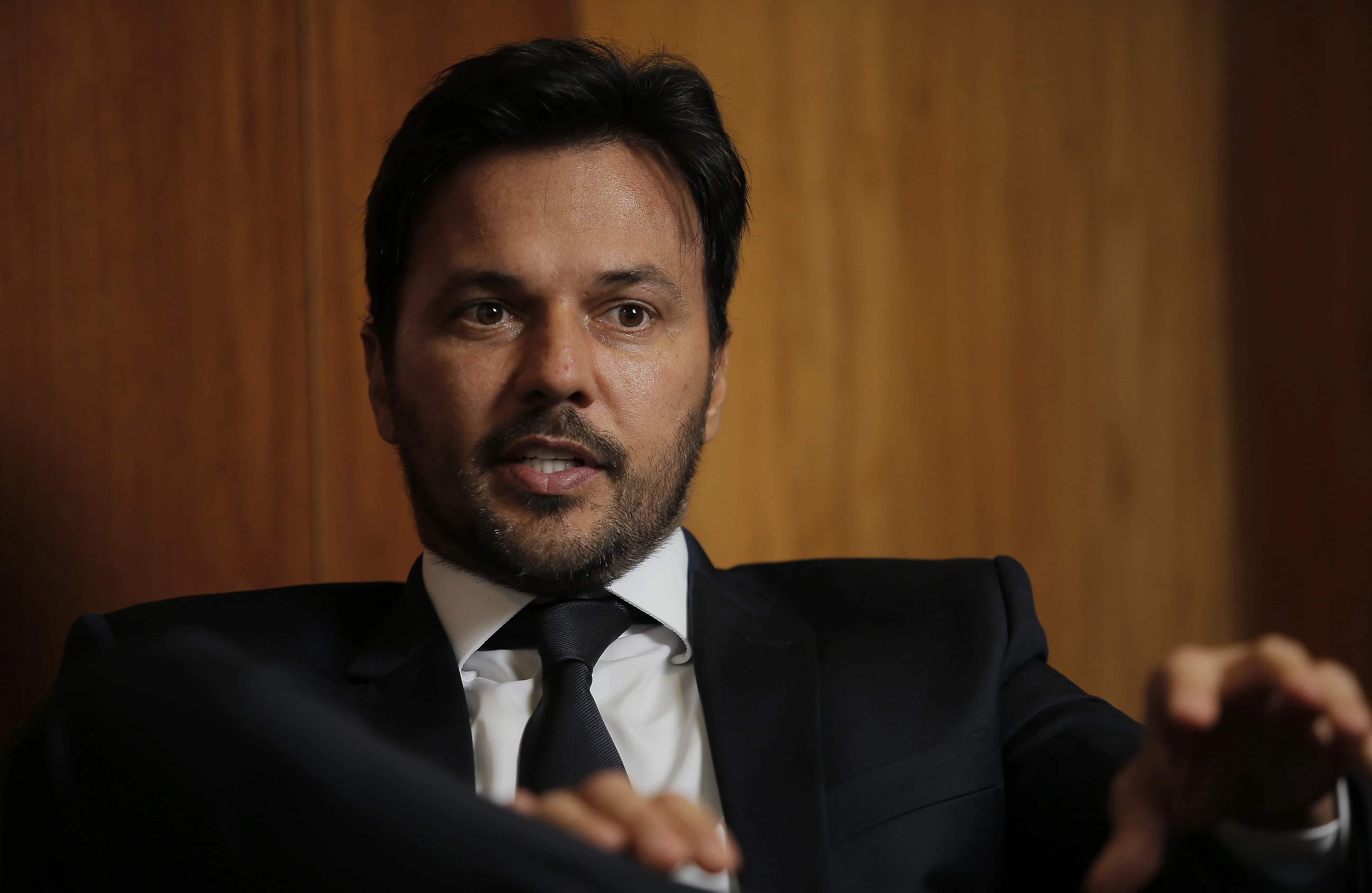 Encontro entre Vorcaro e Moraes em Brasília foi articulado por Fábio Faria, mostram mensagens apreendidas pela PF