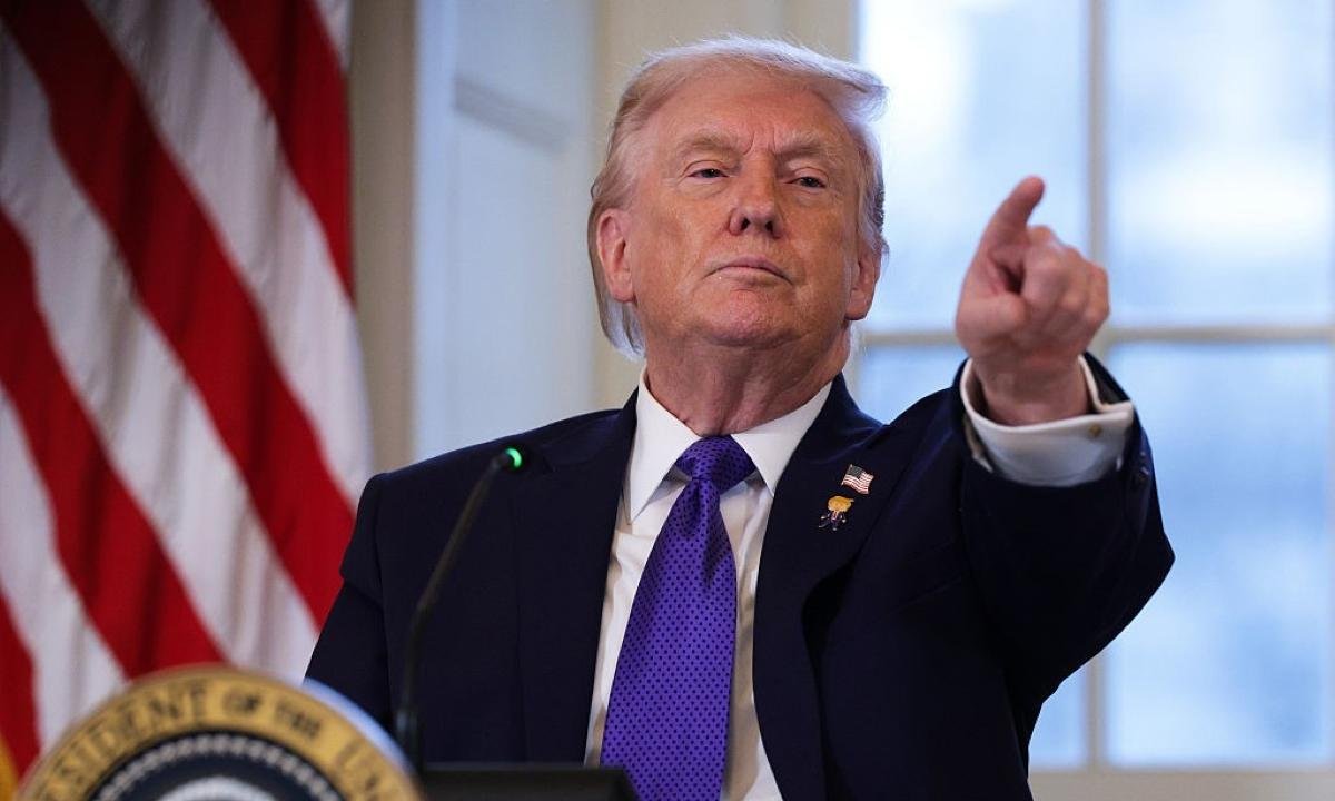 Em meio a tensão, Trump diz ver possibilidade de acordo com Cuba e Irã