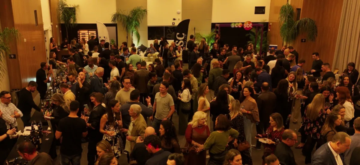 Square Wine Experience reúne cerca de 400 pessoas