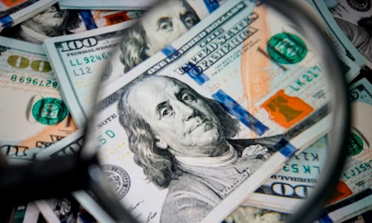 Dólar sobe com petróleo de volta ao patamar de US$ 100 por barril