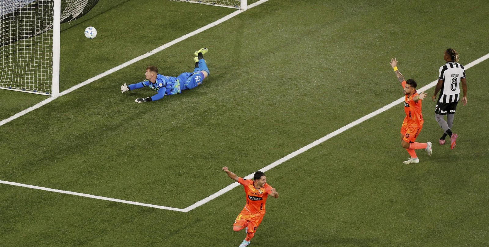 Botafogo engrossa lista de times brasileiros eliminados na Pré-Libertadores