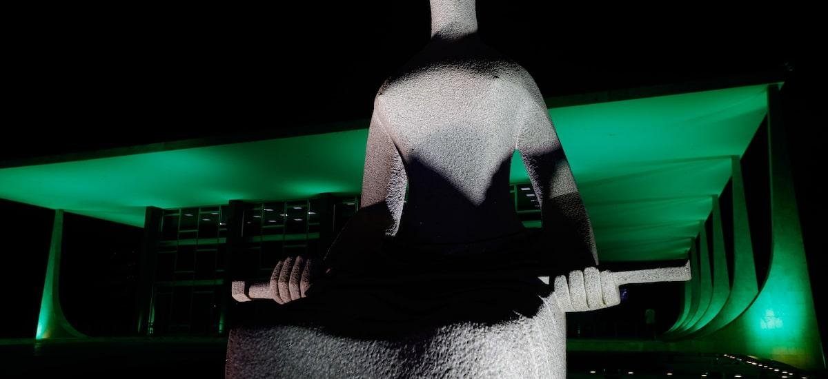 Ninguém Acima da Lei: Ato na USP cobra código de ética para STF; veja como foi