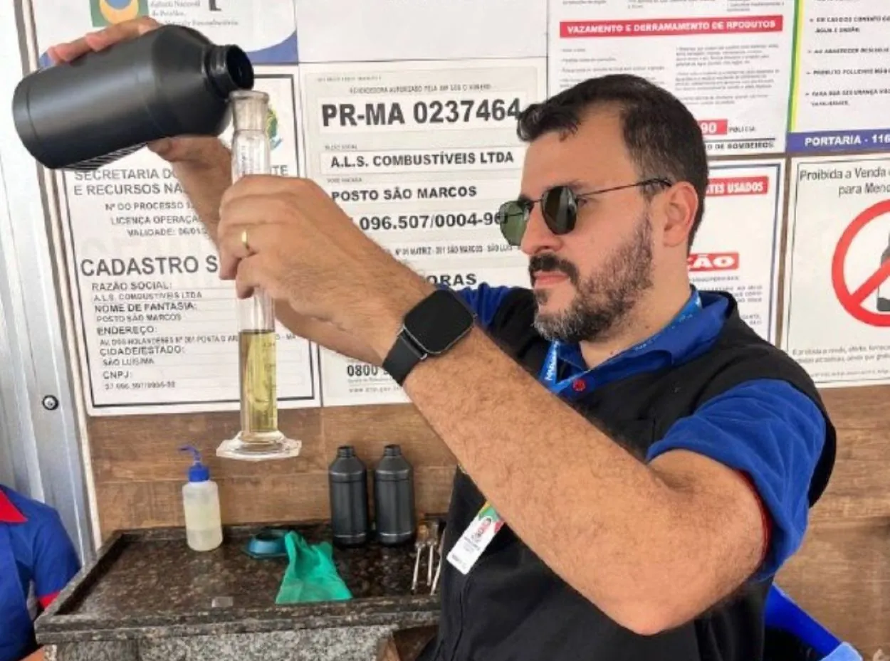 Procon interdita bombas de gasolina de posto na Av. dos Holandeses | G1