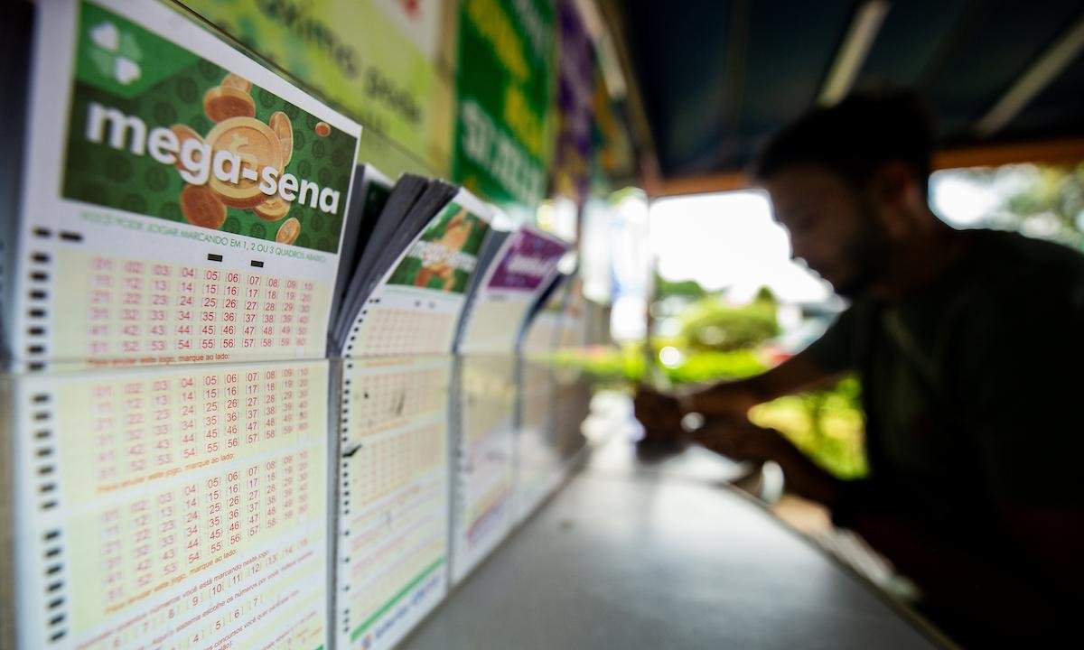 Mega-Sena sorteia prêmio de R$ 115 milhões. Confira as dezenas
