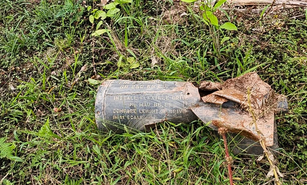 Petro diz que bomba encontrada na fronteira pertence ao Exército do Equador | G1