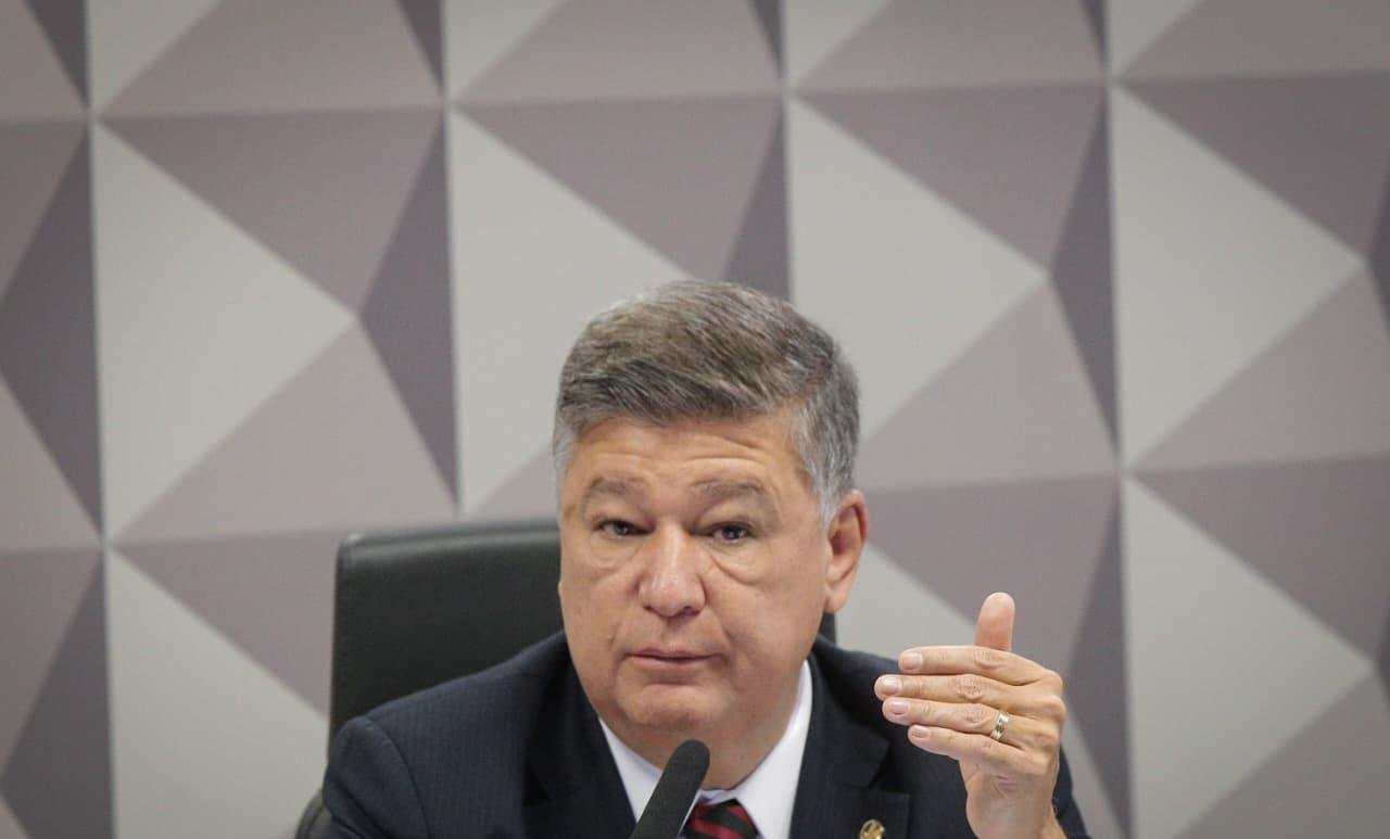 Carlos Viana pedirá a Alcolumbre prorrogação da CPMI do INSS