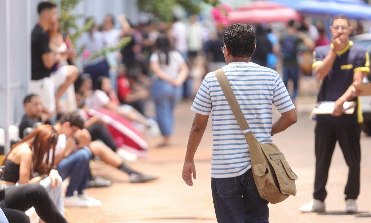 Censo: Ensino médio teve 419 mil matrículas a menos em 2025