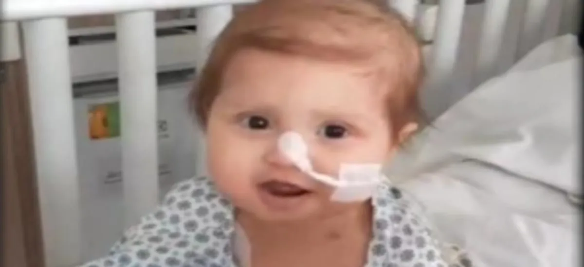 A saga de Lara, 1 ano, por um remédio de R$ 5 milhões que a salve de leucemia rara