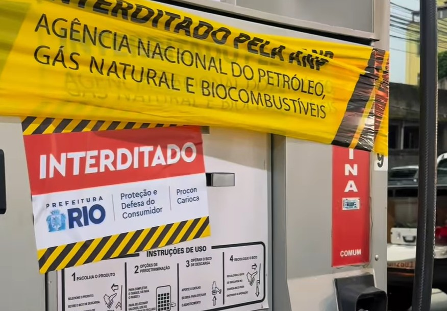Vídeo: microchips instalados em bombas causavam prejuízo de até 10% a clientes de posto de combustível na Zona Norte; local foi interditado