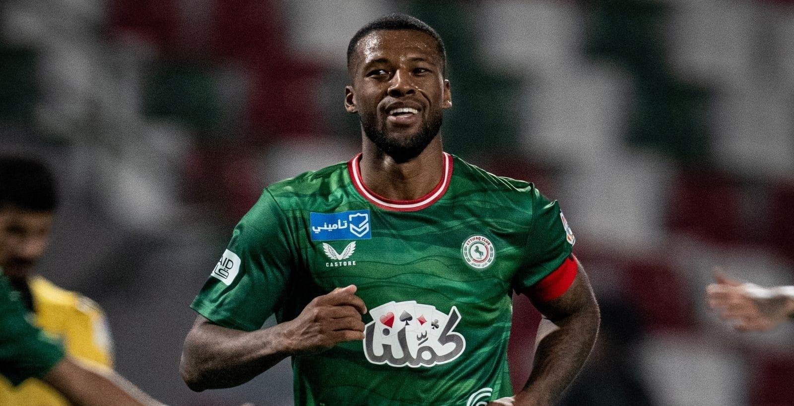 Wijnaldum marca e dá vitória ao Al Ettifaq sobre o Al Taawoun; veja gol