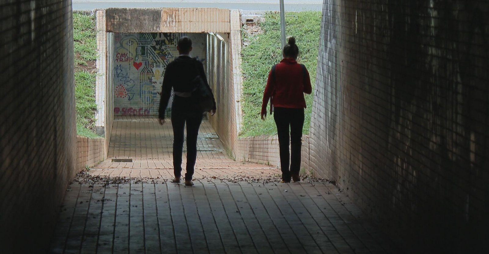 Câmeras de segurança em passagens subterrâneas do DF são instaladas | G1