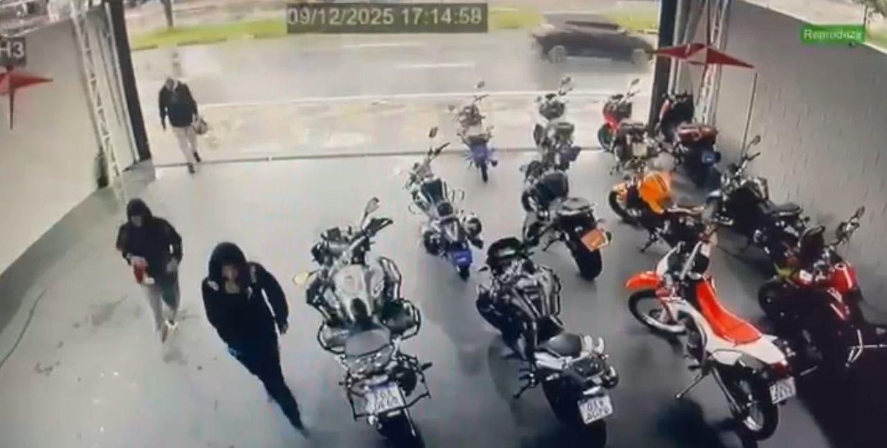 Quadrilha armada rouba loja de motos em Campinas