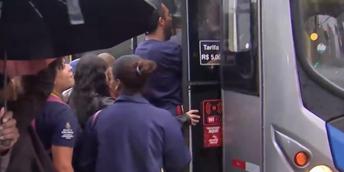 População de São Paulo fica desesperada após greve do ônibus: "Palhaçada"
