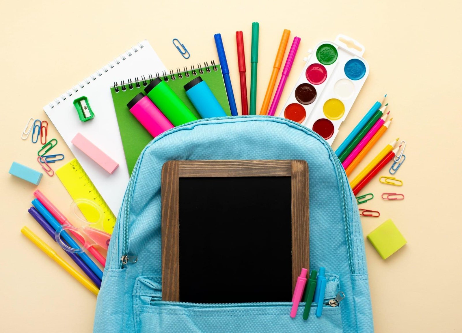 Dicas para economizar na compra do material escolar