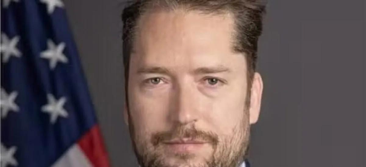 ‘Eu proibi enquanto não liberar o visto do meu ministro’, diz Lula sobre vinda de assessor de Trump