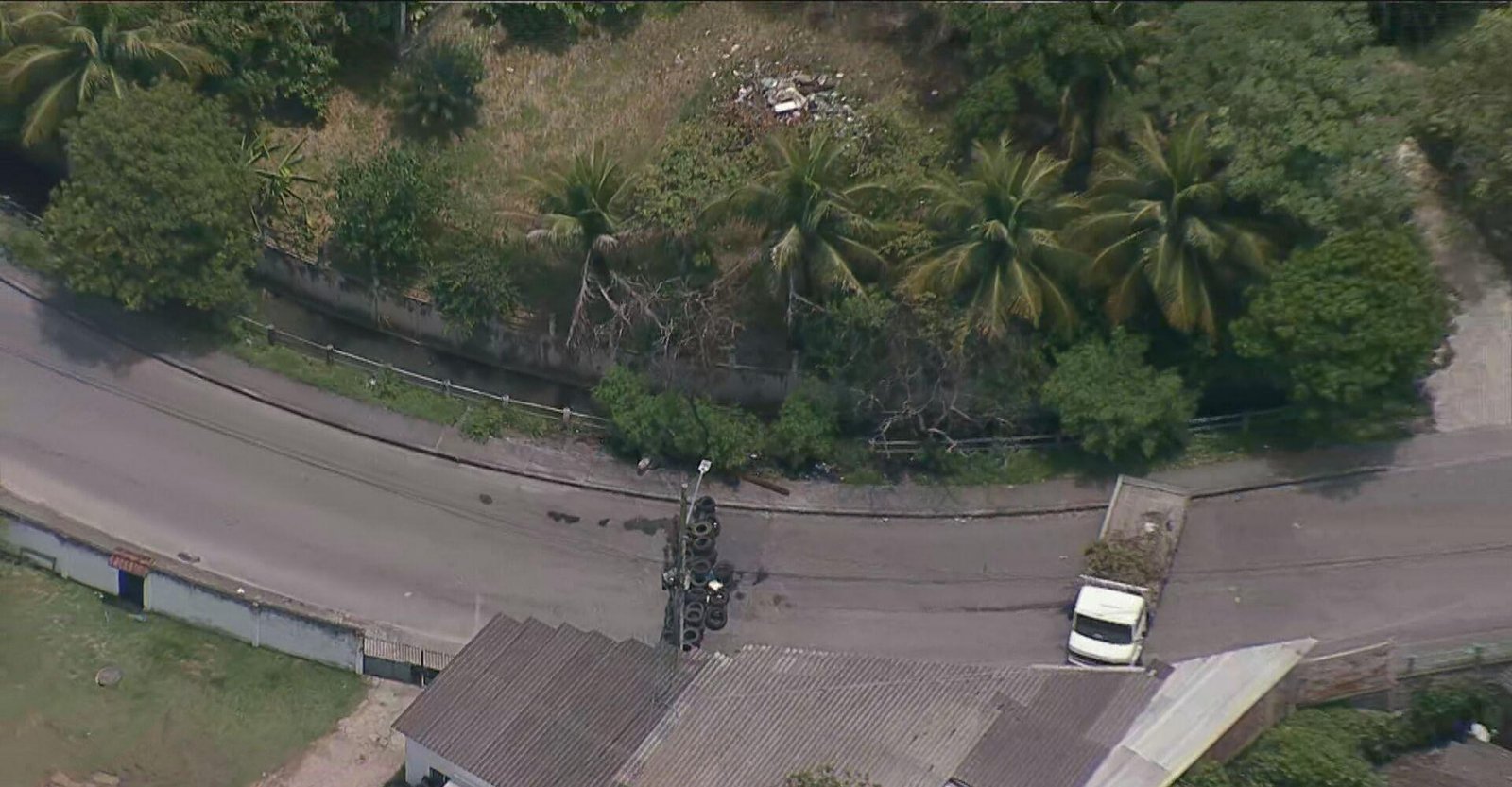 Operação em Senador Camará afeta ônibus e unidades de saúde | G1