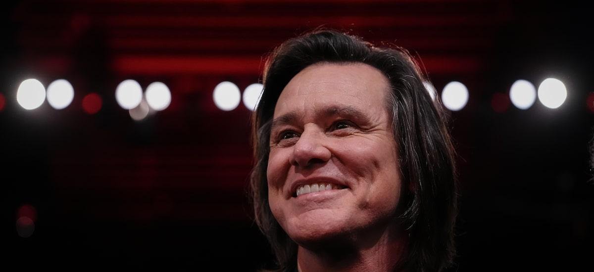 Jim Carrey: Artista Alexis Stone diz ter se passado por ator em evento francês; entenda