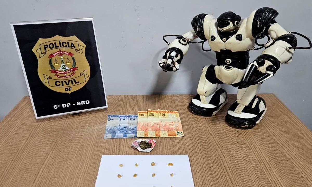 Traficante escondia crack em robô de brinquedo do neto