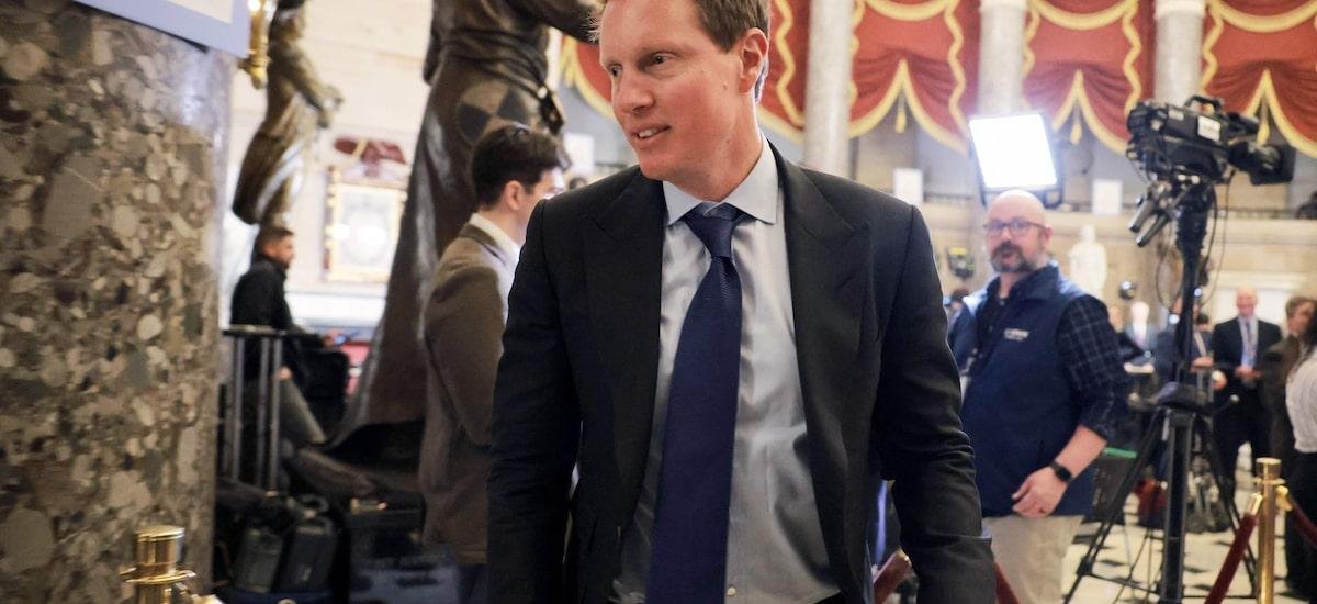 Netflix desiste da oferta pela Warner e deixa caminho aberto para Ellison, novo magnata de Hollywood