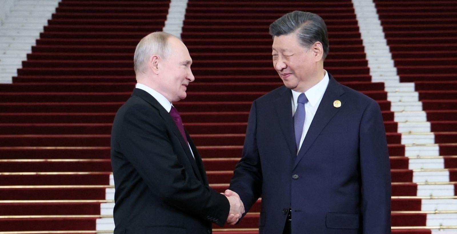 Putin e Xi discutem cooperação bilateral, relação com EUA e cenário global