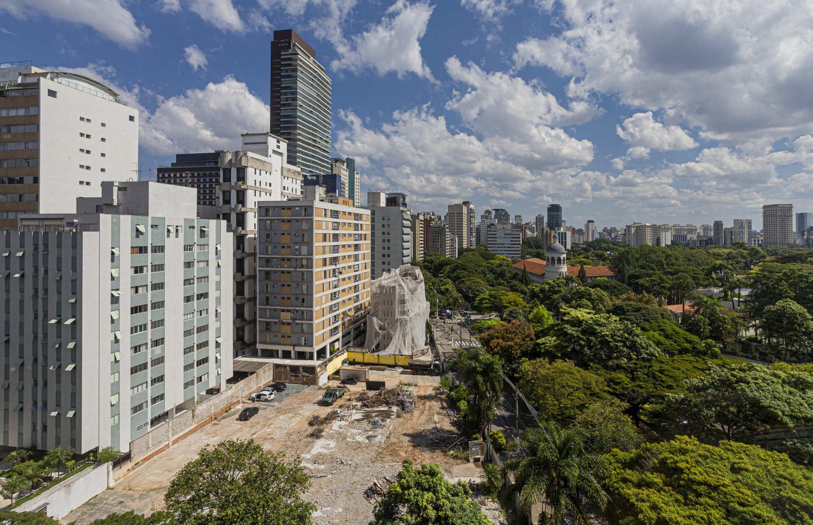 Justiça suspende a construção de novos prédios e demolição de imóveis em São Paulo