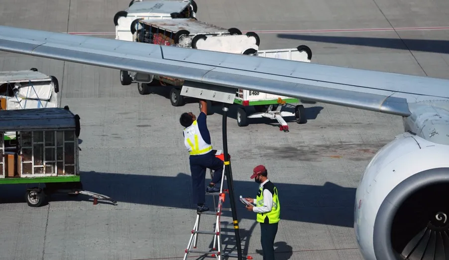 Passagens aéreas sobem 9% em abril e governo regulamenta linha de crédito de R$ 1 bi para capital de giro do setor