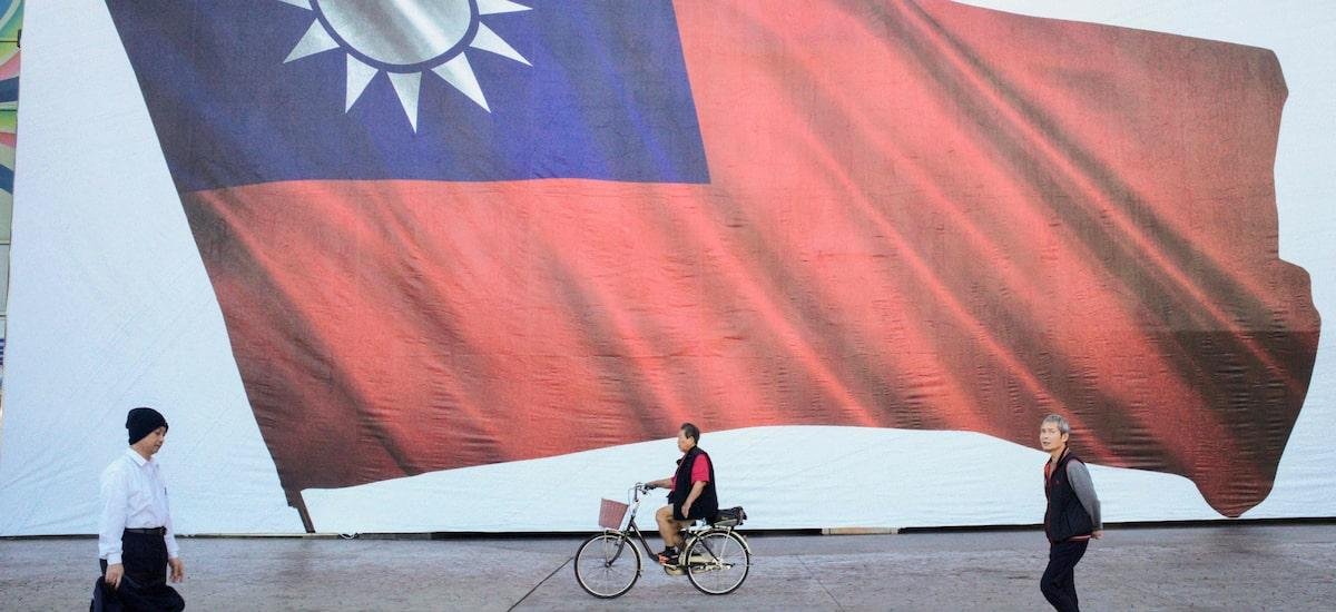 EUA firmam acordo comercial e reduz para 15% tarifas sobre produtos taiwaneses