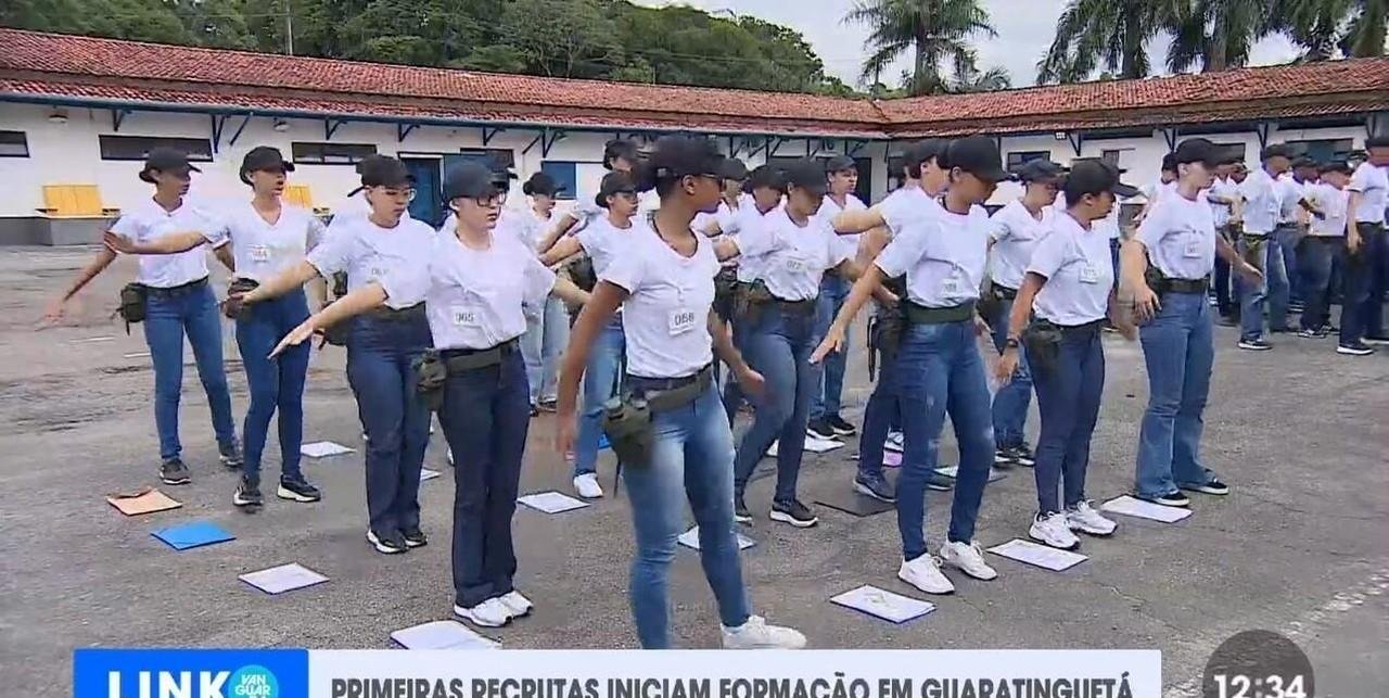 Primeira turma feminina da FAB inicia formação em Guaratinguetá | G1