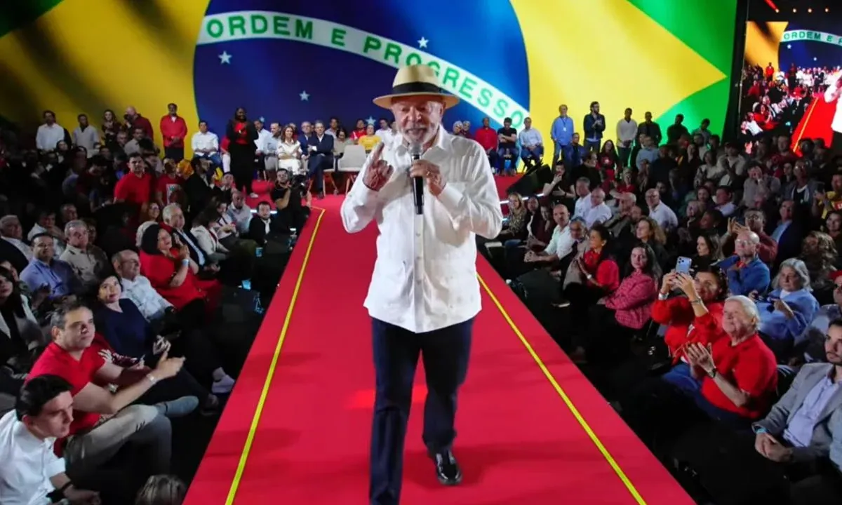 Governo Lula é aprovado por 47% e desaprovado por 48%, diz BTG/Nexus