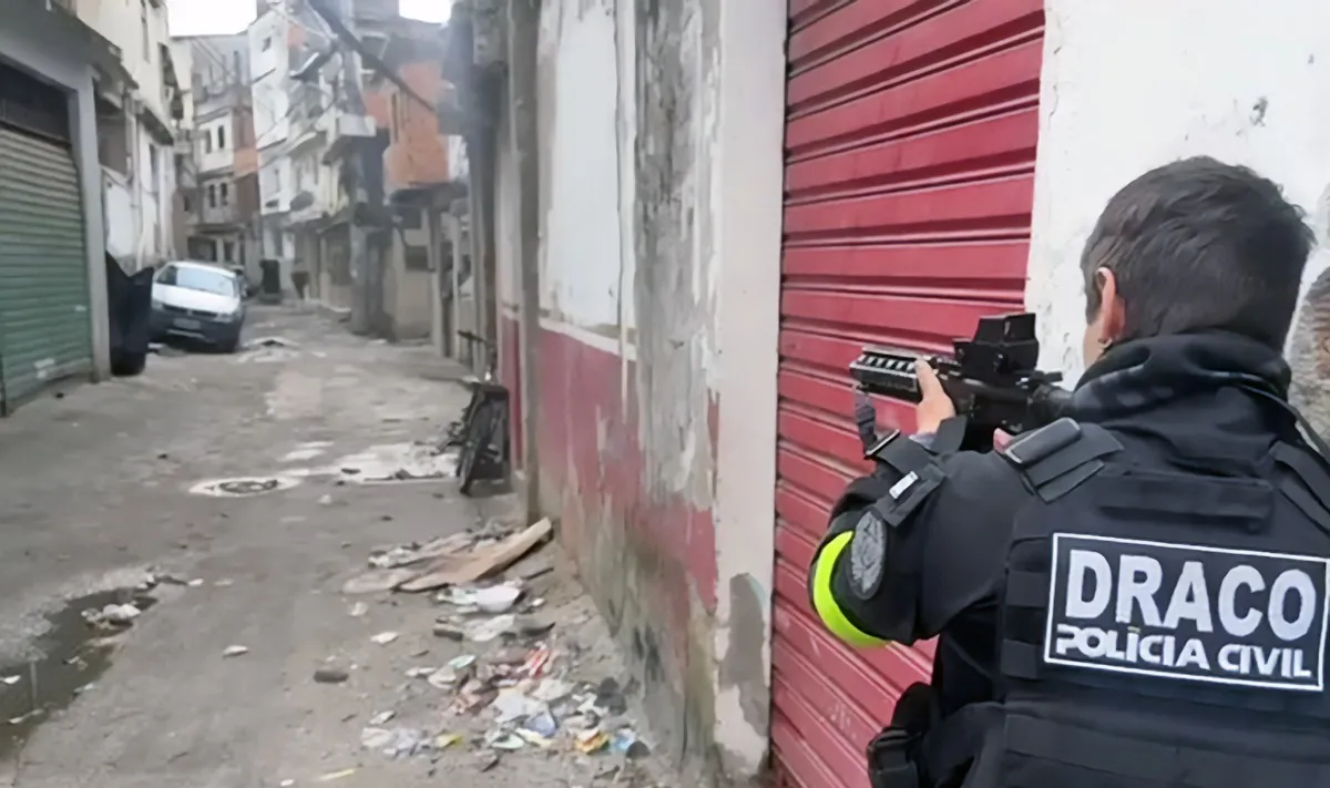 Polícia Civil faz operações contra o Comando Vermelho na Zona Sudoeste do Rio e em Magé
