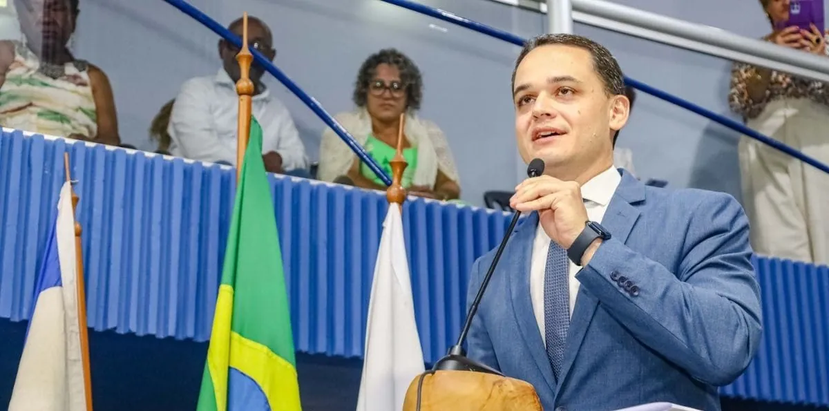 Paraná Pesquisas: prefeito de Vitória lidera disputa para governo do ES