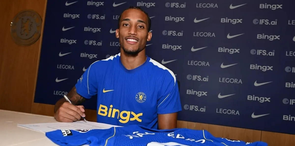 Chelsea renova contrato com brasileiro João Pedro; veja detalhes