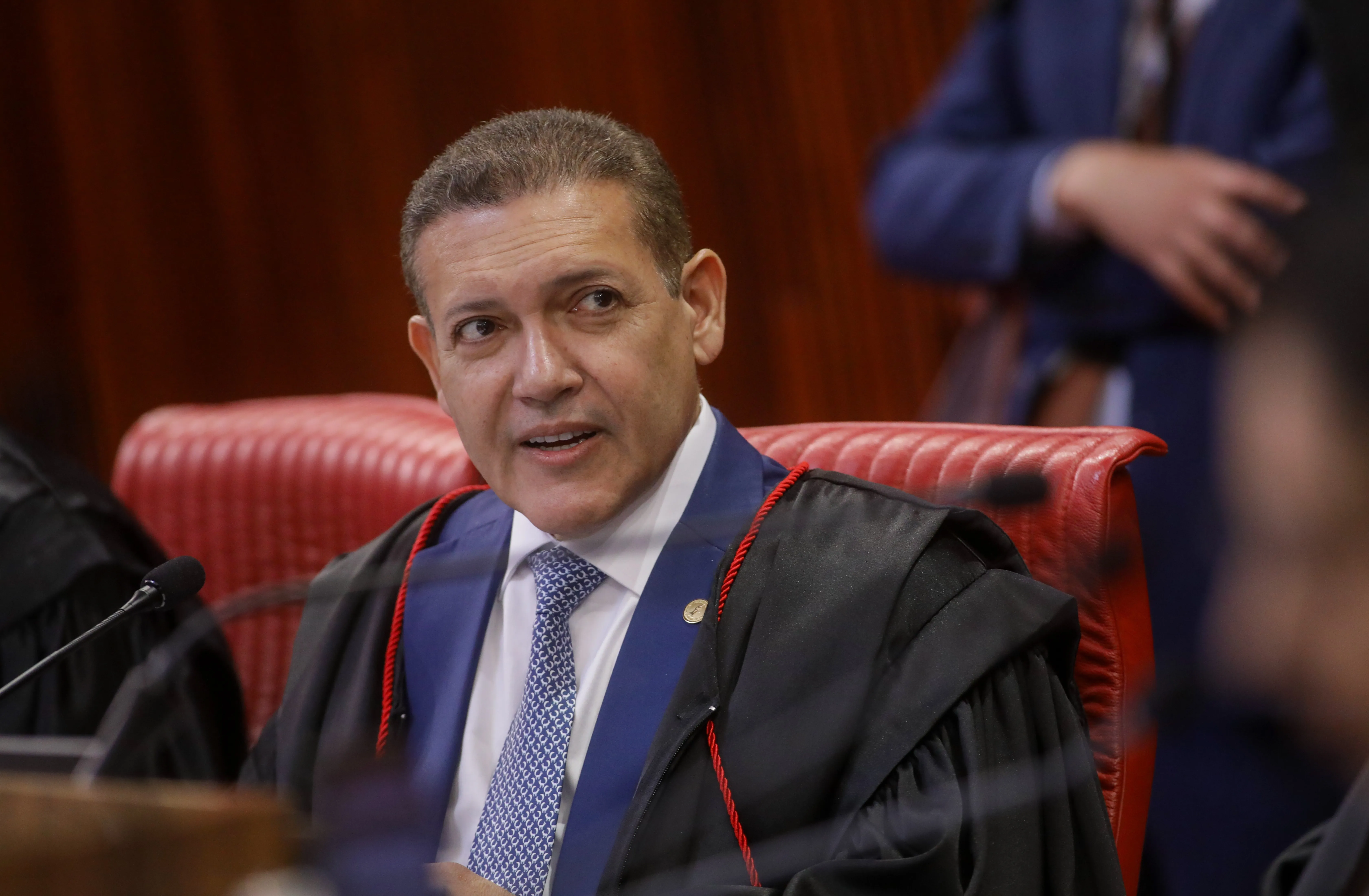 TSE convida diplomatas americanos para explicar funcionamento da urna eletrônica
