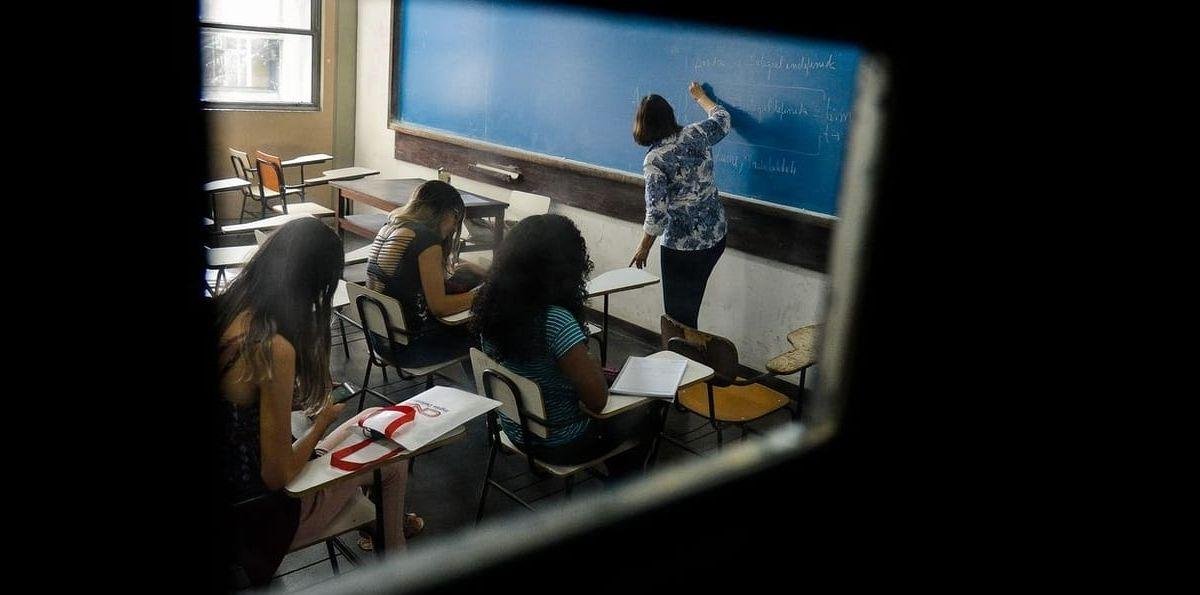 Volta às aulas em SP eleva trânsito e marca início do ano letivo